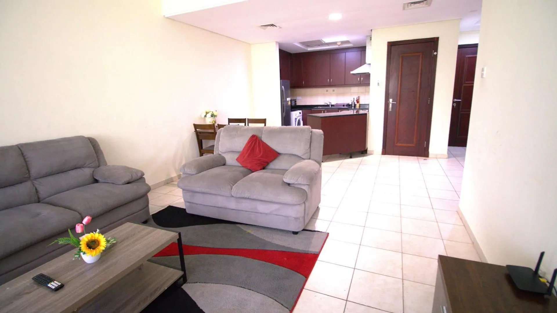 Druvya Holiday Homes, Bld Dg022, Street No,2 Discovery Gardens, Close To The Gardens Metro 3 Minutes Walkable Dubai 0*,  United Arab Emirates