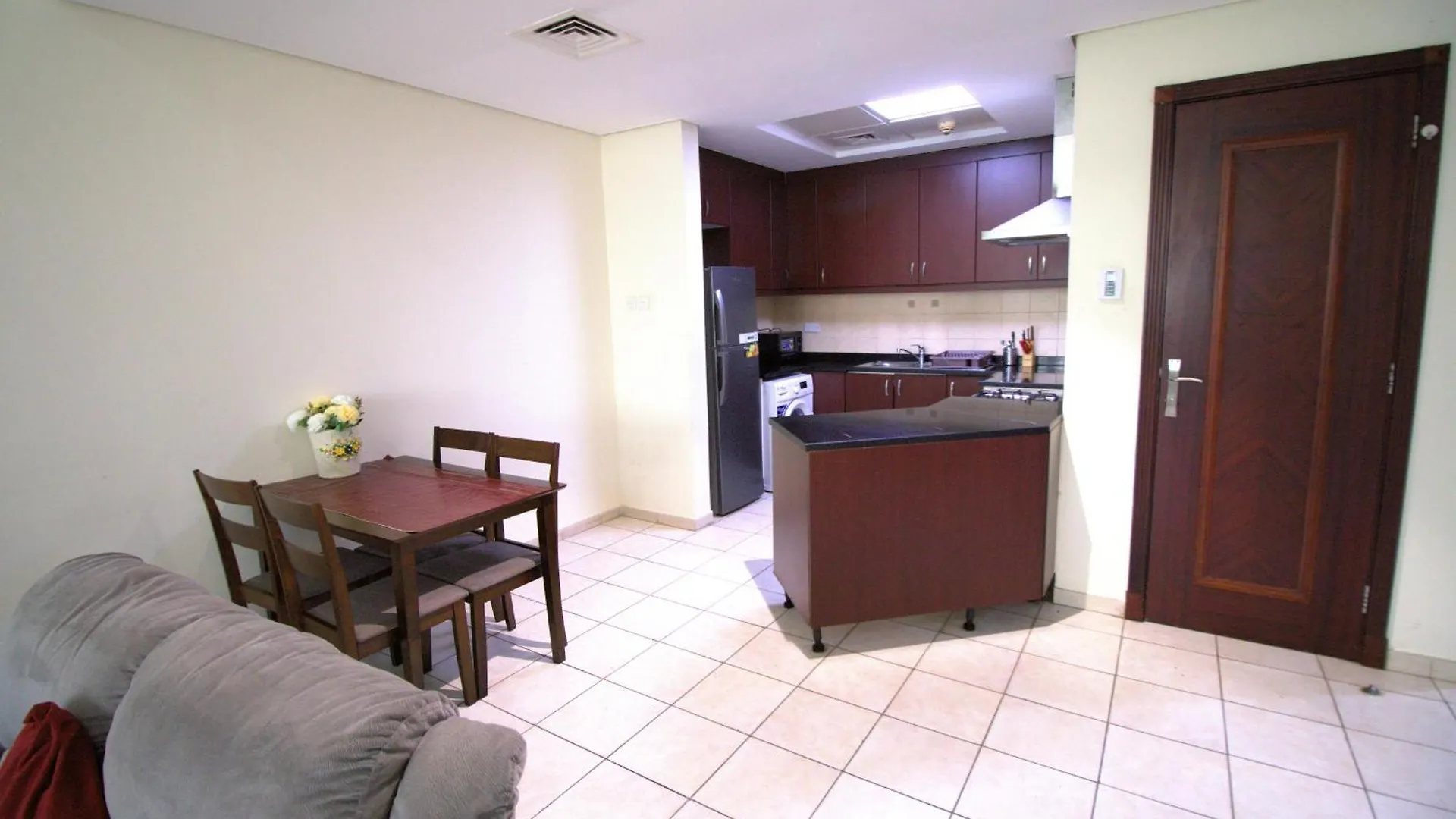 Druvya Holiday Homes, Bld Dg022, Street No,2 Discovery Gardens, Close To The Gardens Metro 3 Minutes Walkable Dubai 0*,